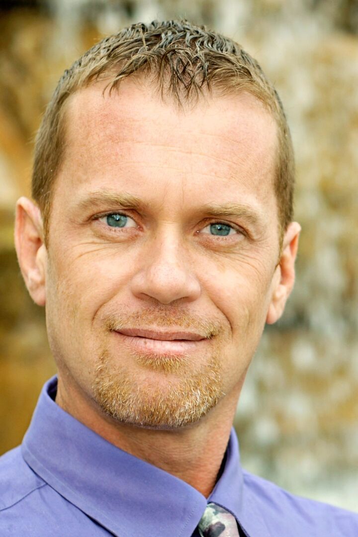 Marc Huntington — Headshot